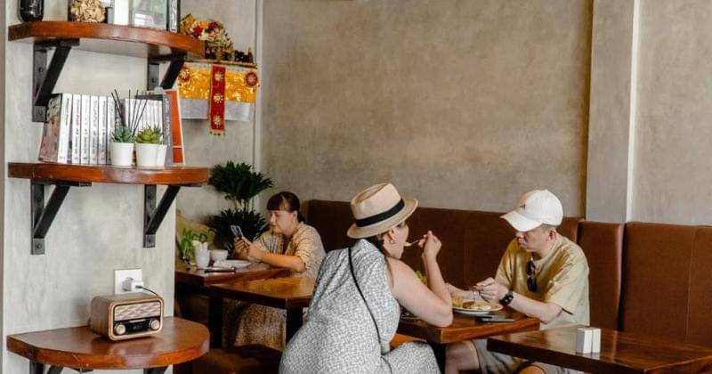 Instagram.com/cafe.rehat